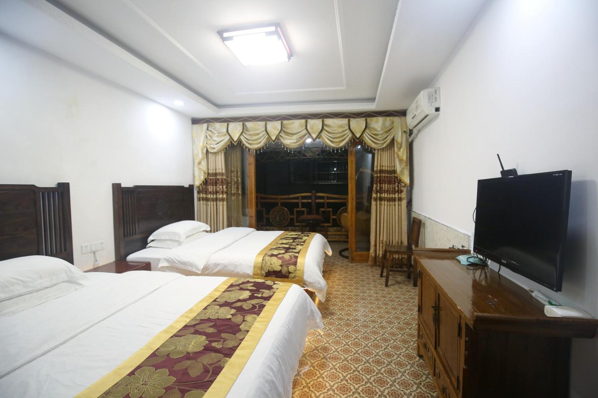 Lqj Riverside Guest House Fenghuang County Exterior photo