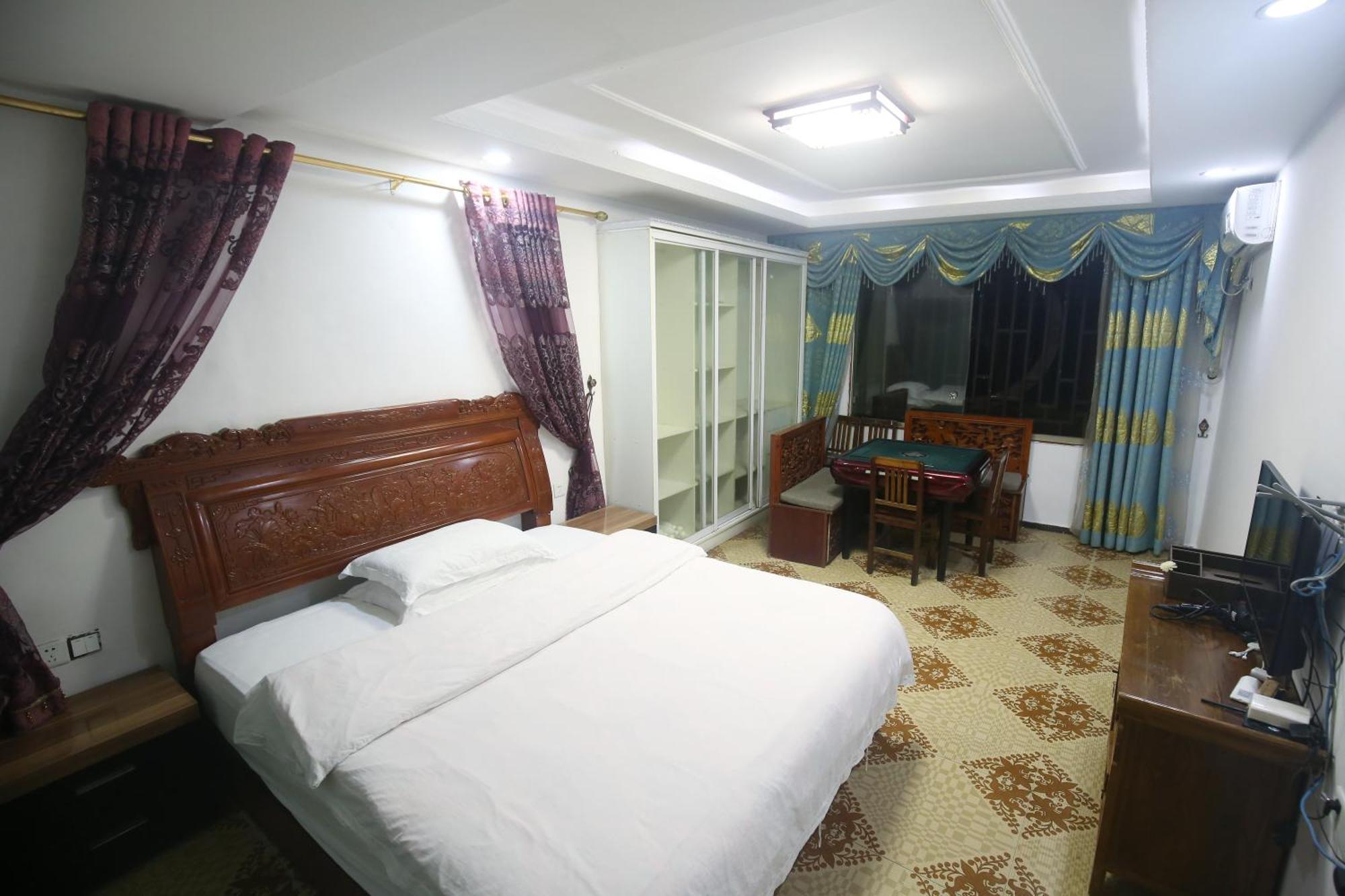 Lqj Riverside Guest House Fenghuang County Exterior photo
