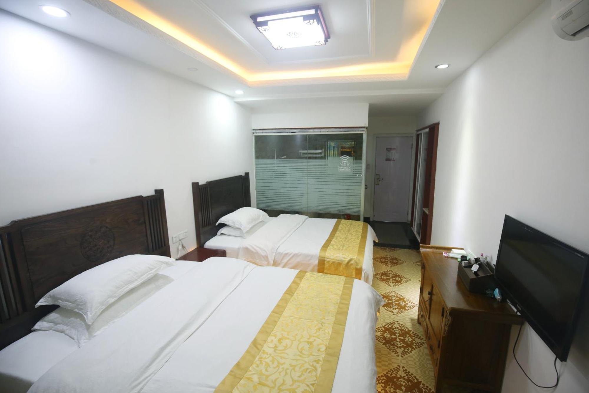 Lqj Riverside Guest House Fenghuang County Exterior photo