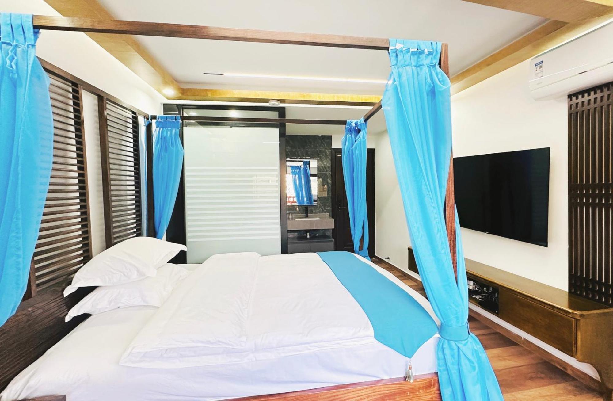 Lqj Riverside Guest House Fenghuang County Exterior photo